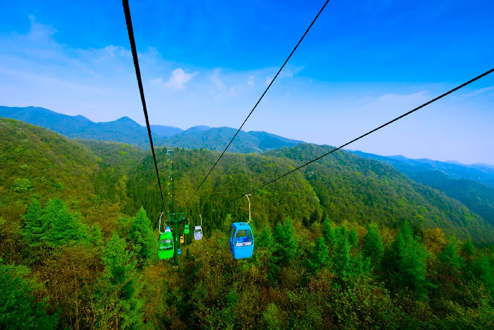 抓住最后一个月的门票免费时间，探索坪坝营的隐秘美景！
