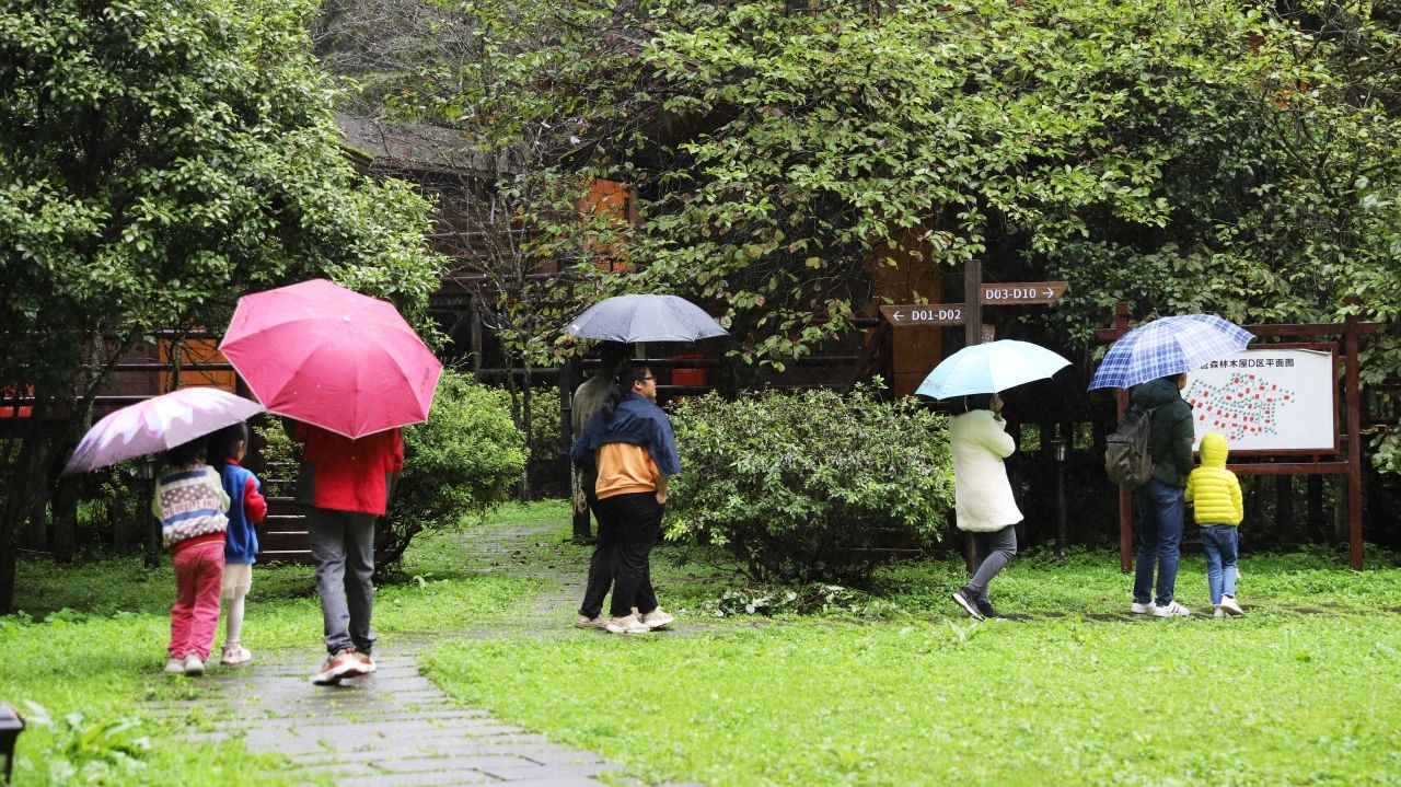 喜迎“双节”至，团圆共此时——恩施坪坝营景区小长假旅游综述